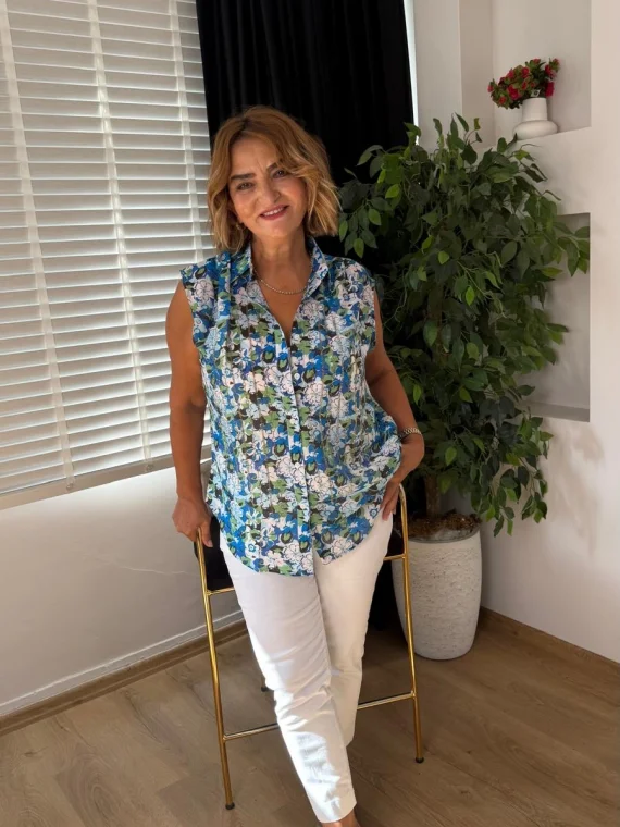 Mavi Çiçek Desen Kolsuz Gömlek 2591