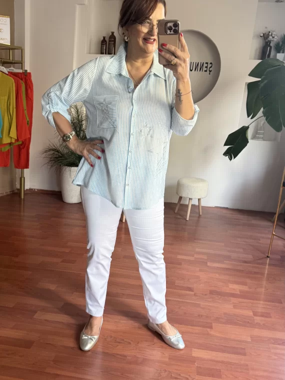 Mavi Taşlı Desenli Krep Gömlek 25-2554