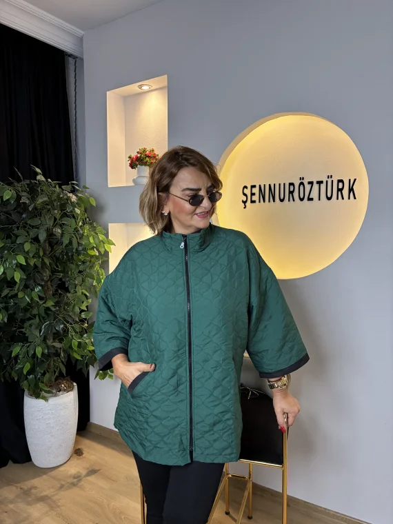 Zümrüt Yeşili Kapitone Mont 7049