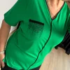 Yeşil V Yaka Şeritli Kısa Kol Bluz 25Y6009
