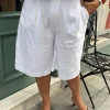 Beyaz Düz Desen Kemerli Gabardin Kapri 8807