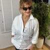 Beyaz Sırt Düğmeli Gömlek 5544