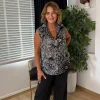 Siyah Geometrik Desen Kolsuz Gömlek 2631