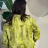 Yağ Yeşili Batik Benek Desen Pul Detaylı Gömlek 22007-6