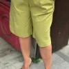 Yağ Yeşili Düz Desen Kemerli Gabardin Kapri 8807