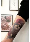 Geçici Kadın Modelli Dövme Tattoo