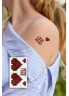 Geçici Kalplı Ve Love Yazan Mini Dövme Tattoo