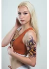 Geçici Kadın Modelli Dövme Tattoo