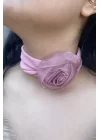 Gül Kurusu Renk Gül Detaylı Choker Kolye