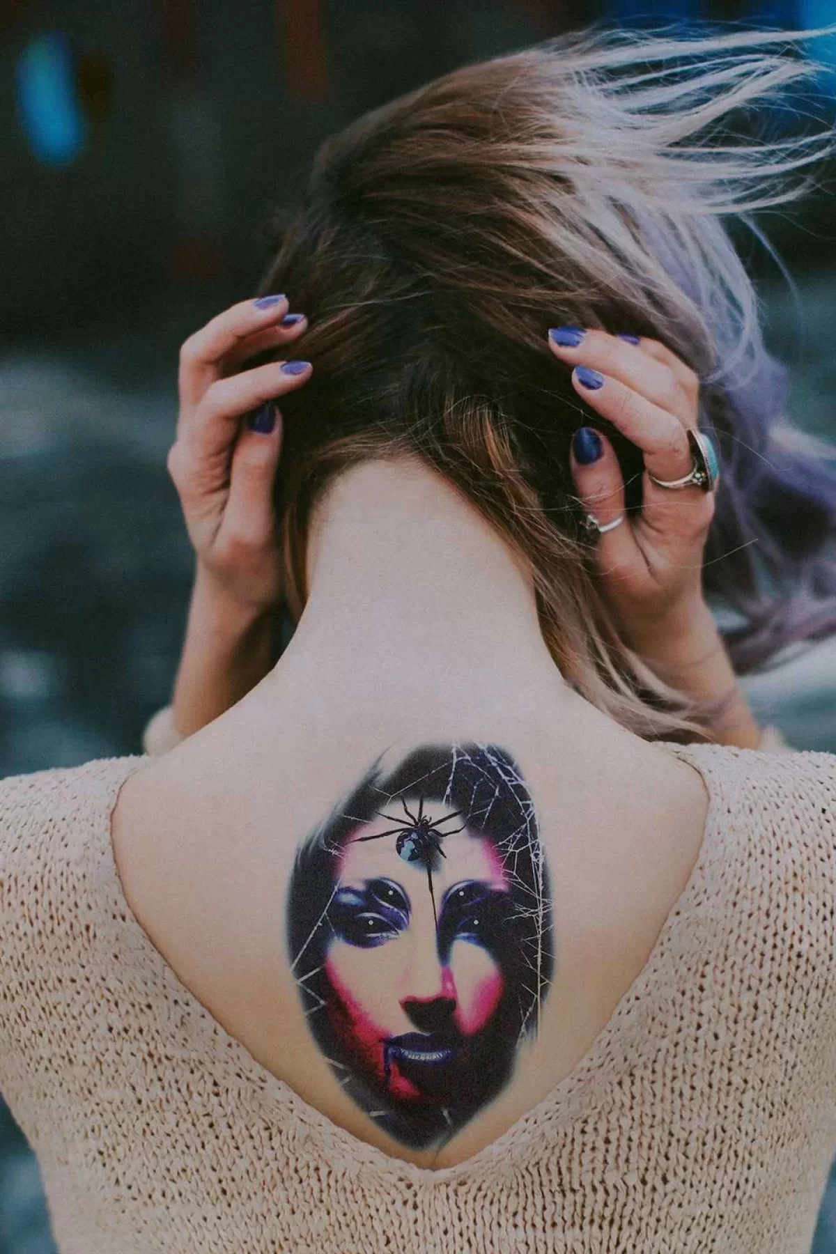 Geçici Kadın Ve Örümcek Modelli Dövme Tattoo