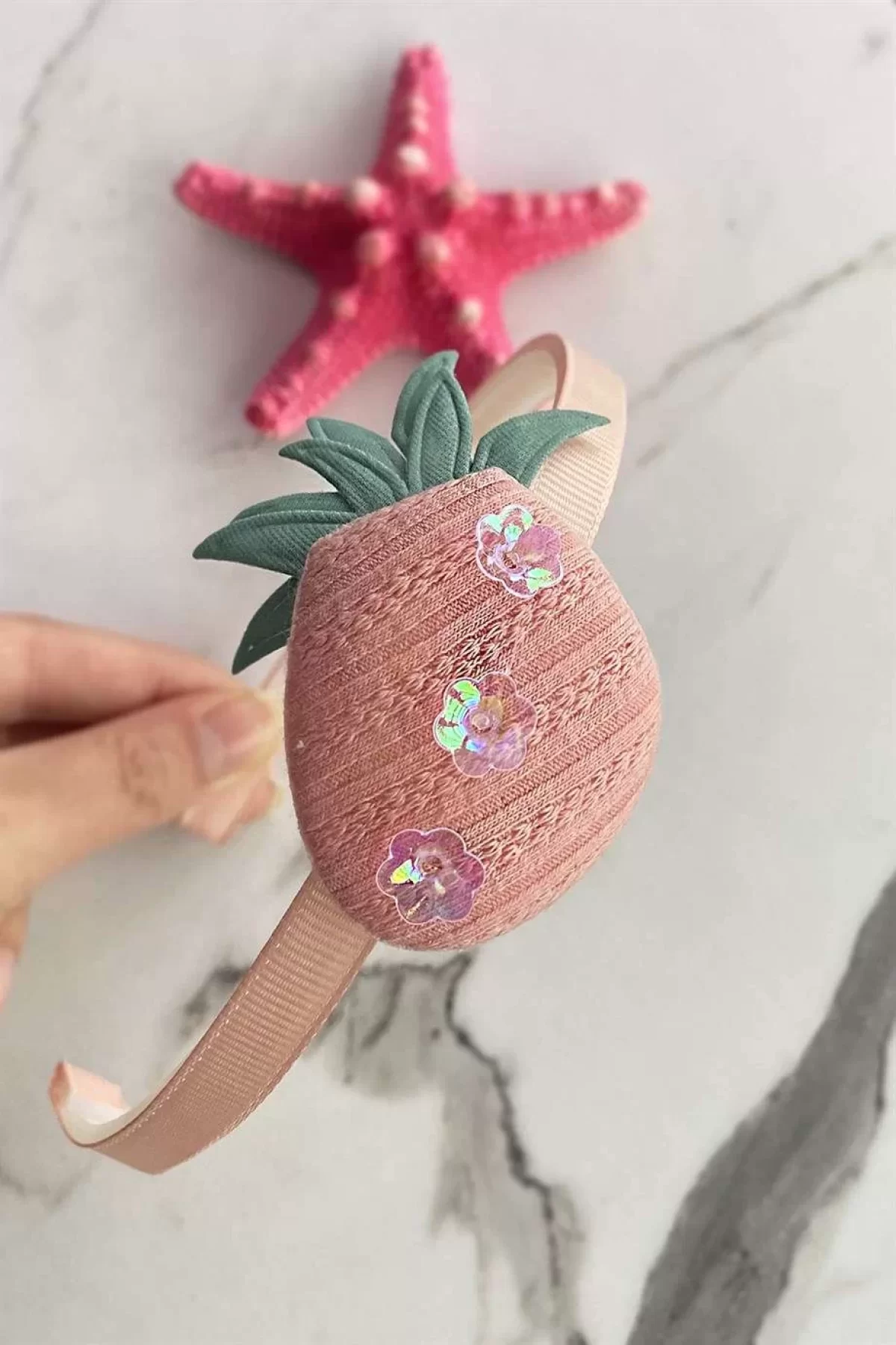 Açık Pembe Ananas Figürlü Çocuk Taç