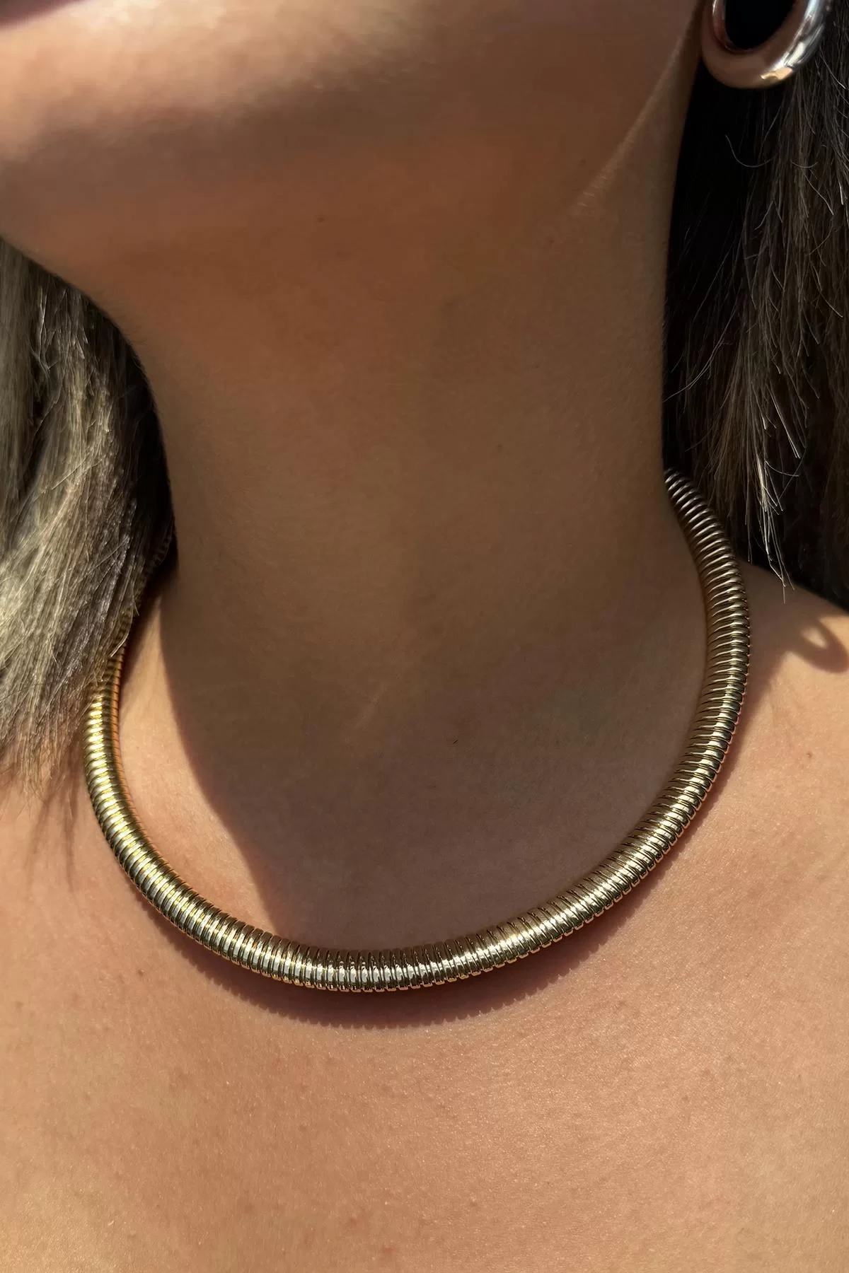 Altın Renk Metal Choker Kolye