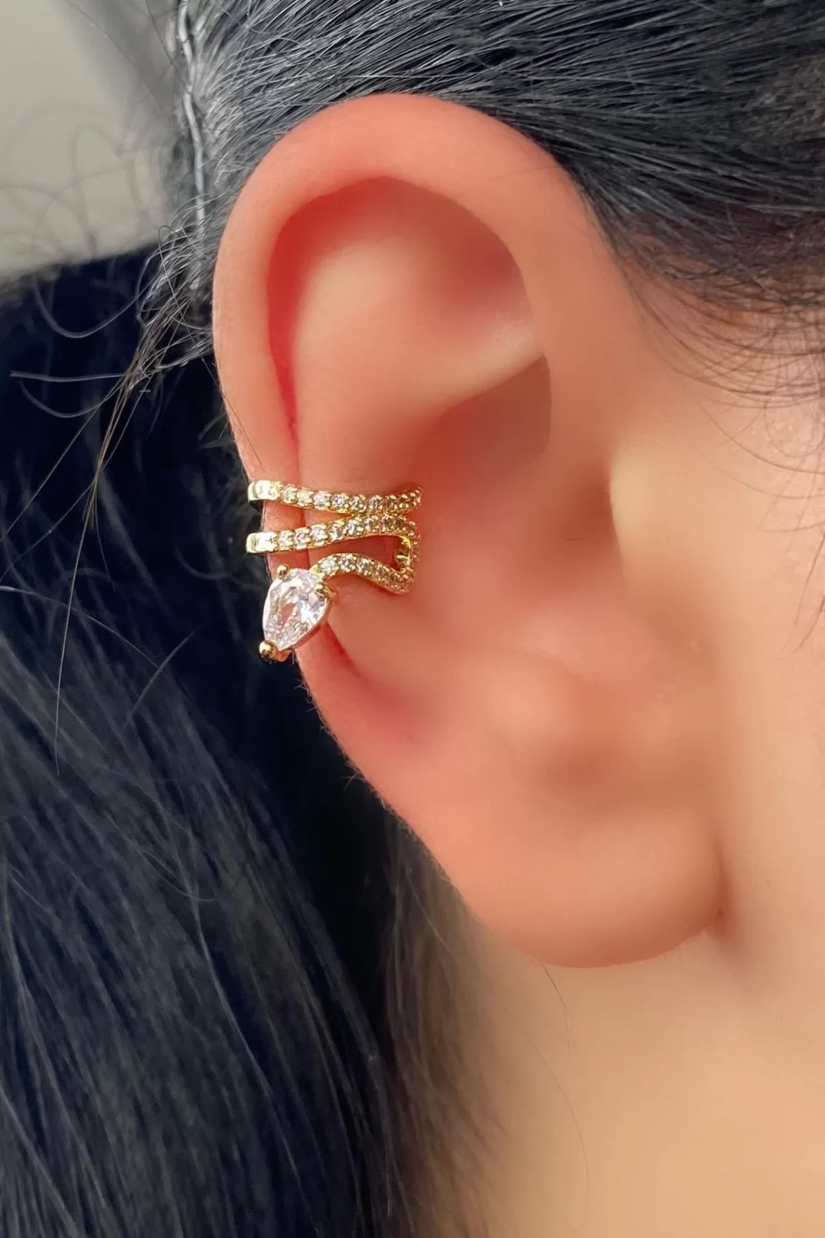 Altın Renk Taş Detaylı Ear Cuff Küpe (Tek)