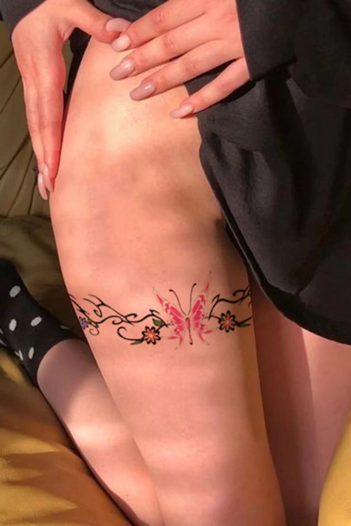 Geçici Bel Ve Bacak Dövme Tattoo