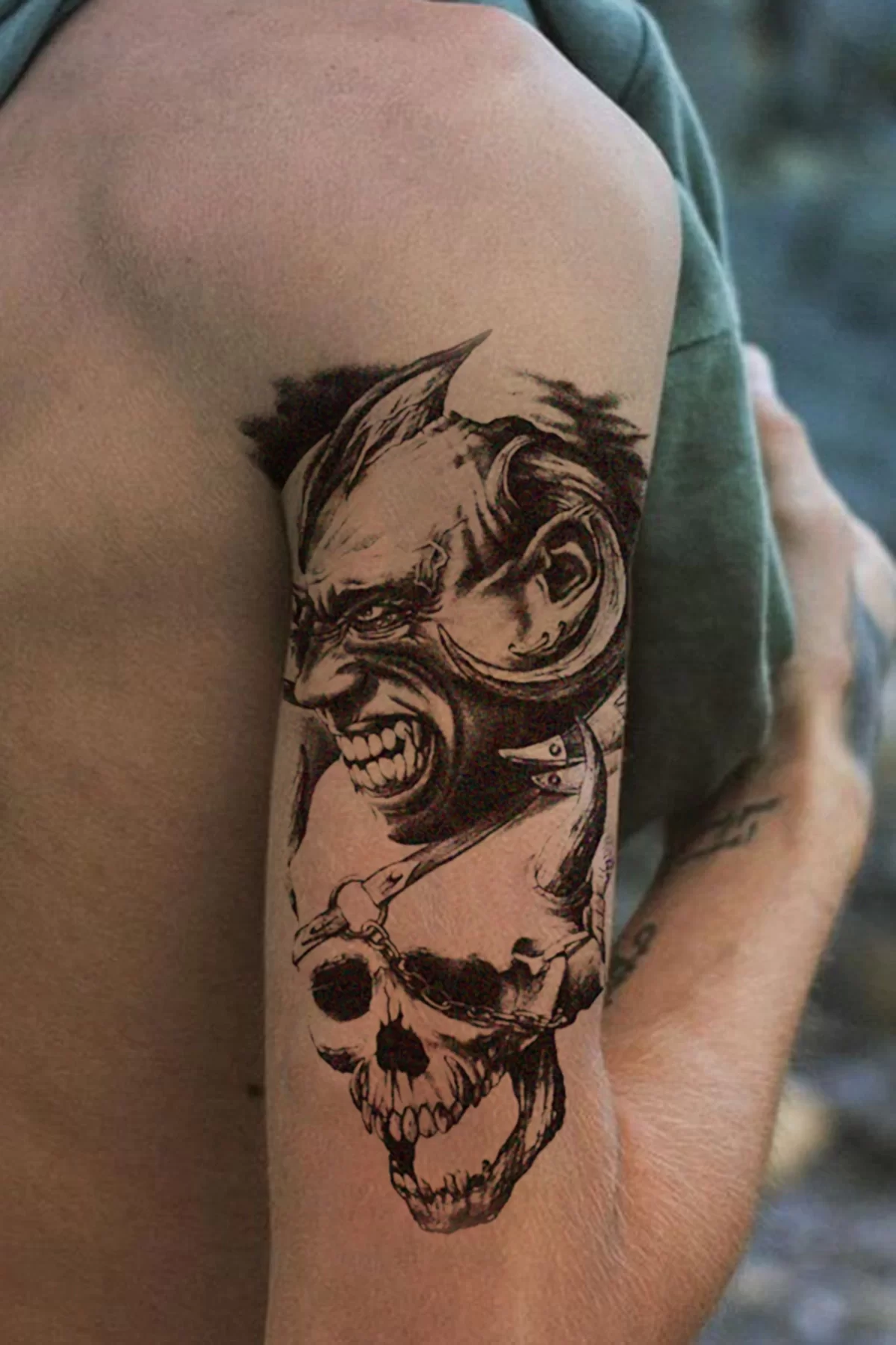 Geçici Şeytan Ve Kurukafa Dövme Tattoo