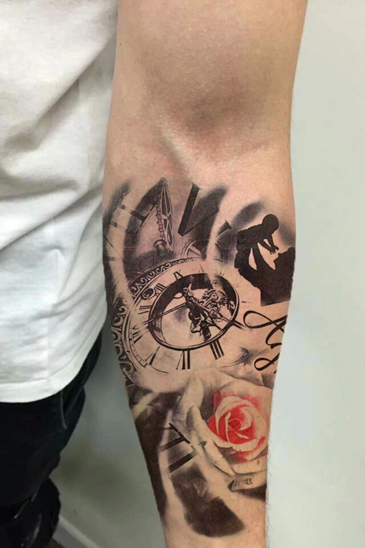 Gerçekçi Geçici Saat Ve Gül Dövme Tattoo