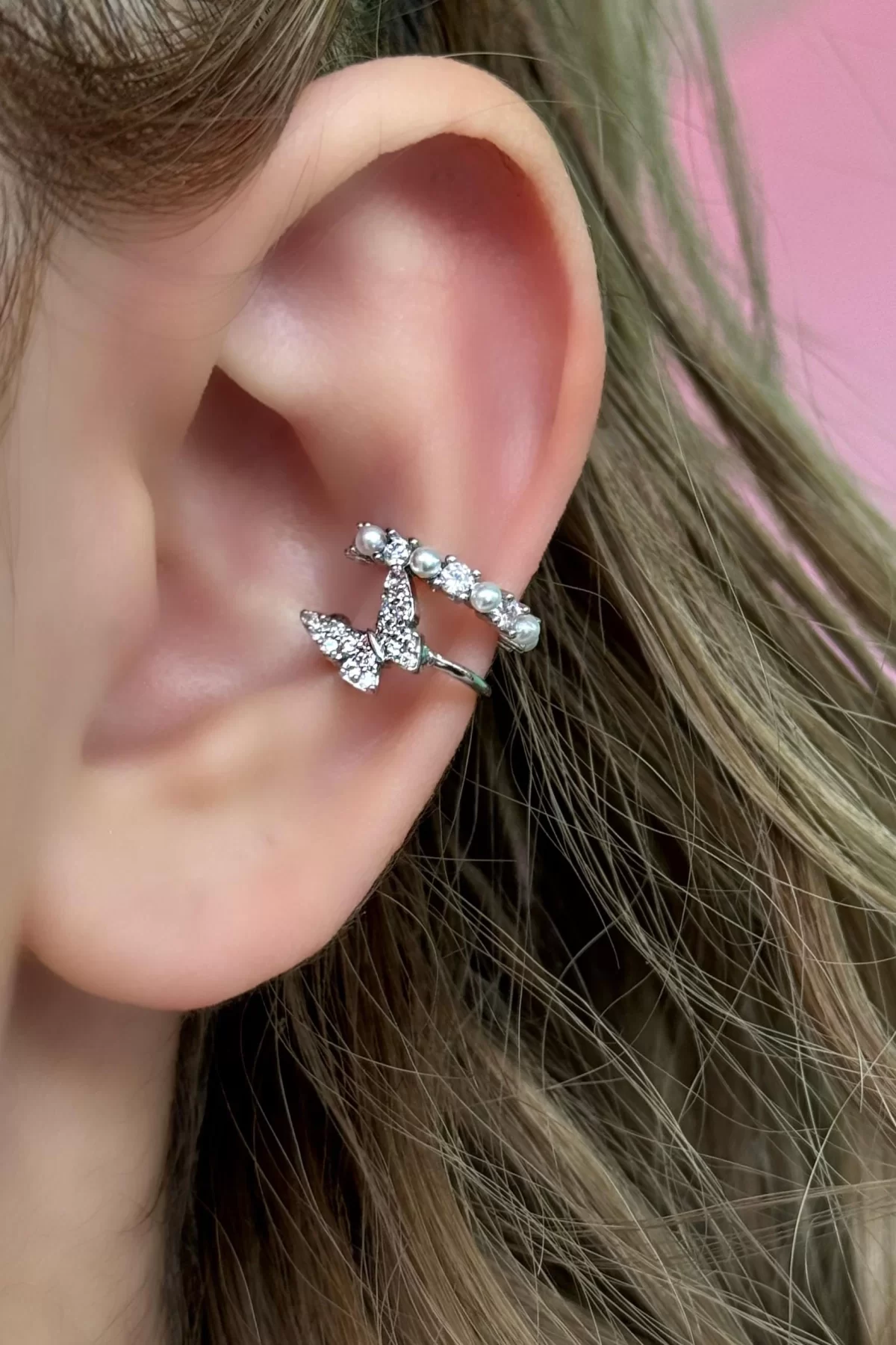 Gümüş Renk Kelebek Figürlü İnci Detaylı Ear Cuff Küpe (Tek)