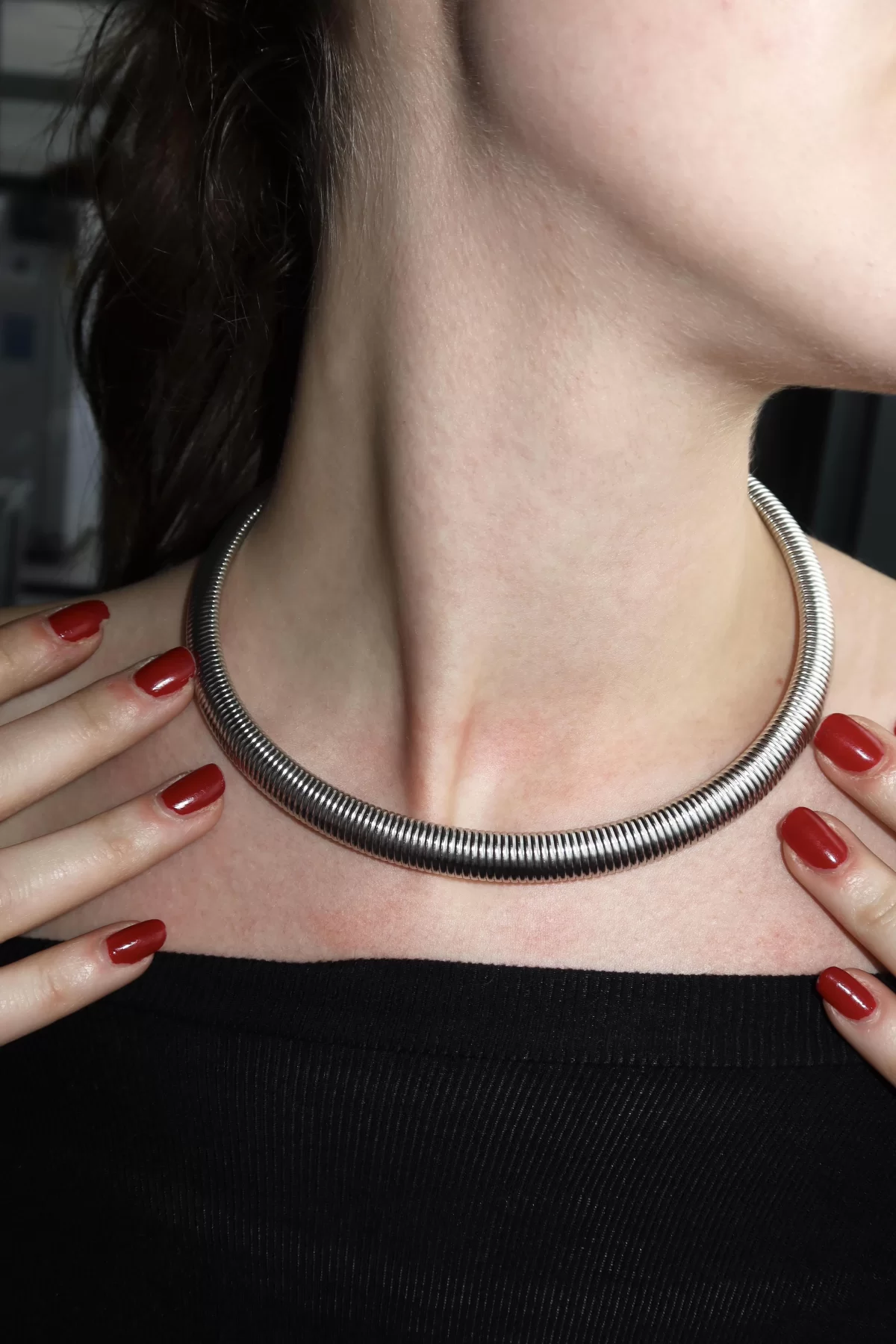 Gümüş Renk Metal Choker Kolye