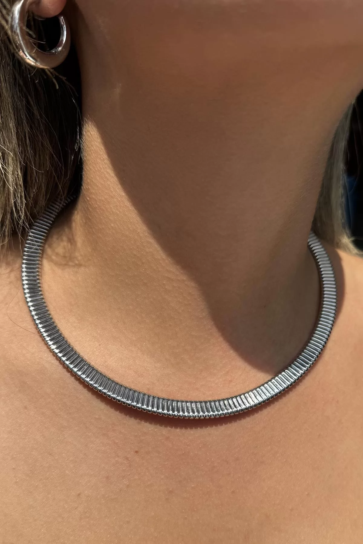 Gümüş Renk Metal Choker Kolye