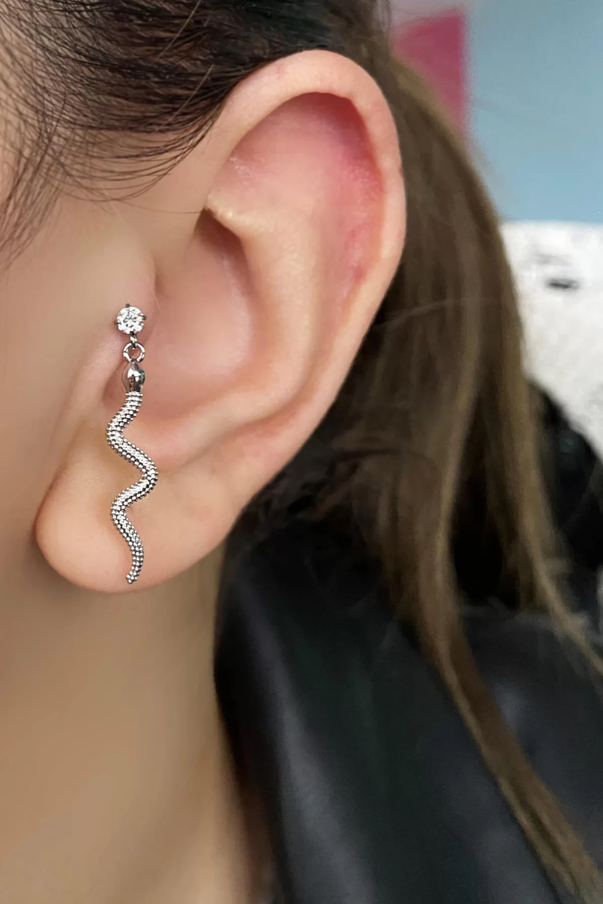 Gümüş Renk Yılan Figürlü Cerrahi Çelik Tragus/kıkırdak Küpe/piercing (tek)