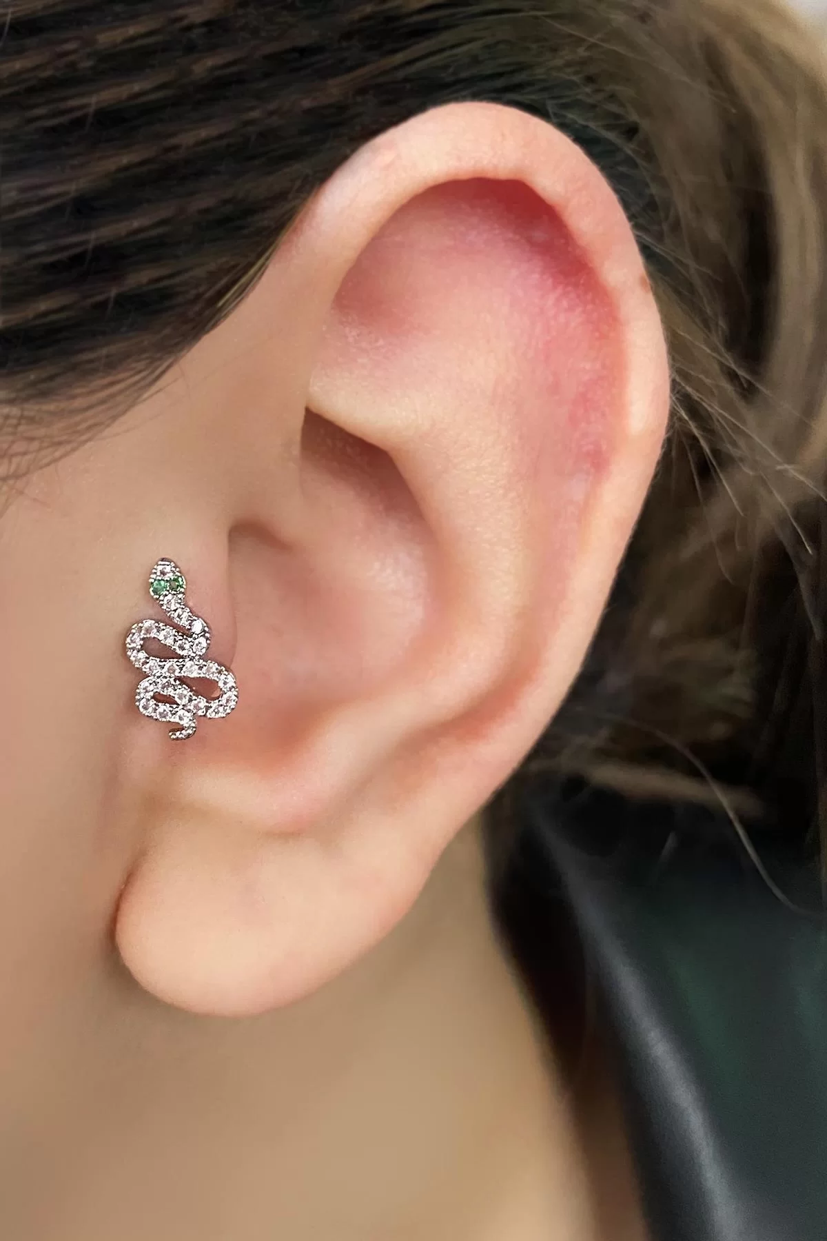 Gümüş Renk Yılan Figürlü Cerrahi Çelik Tragus/kıkırdak Küpe/piercing (tek)