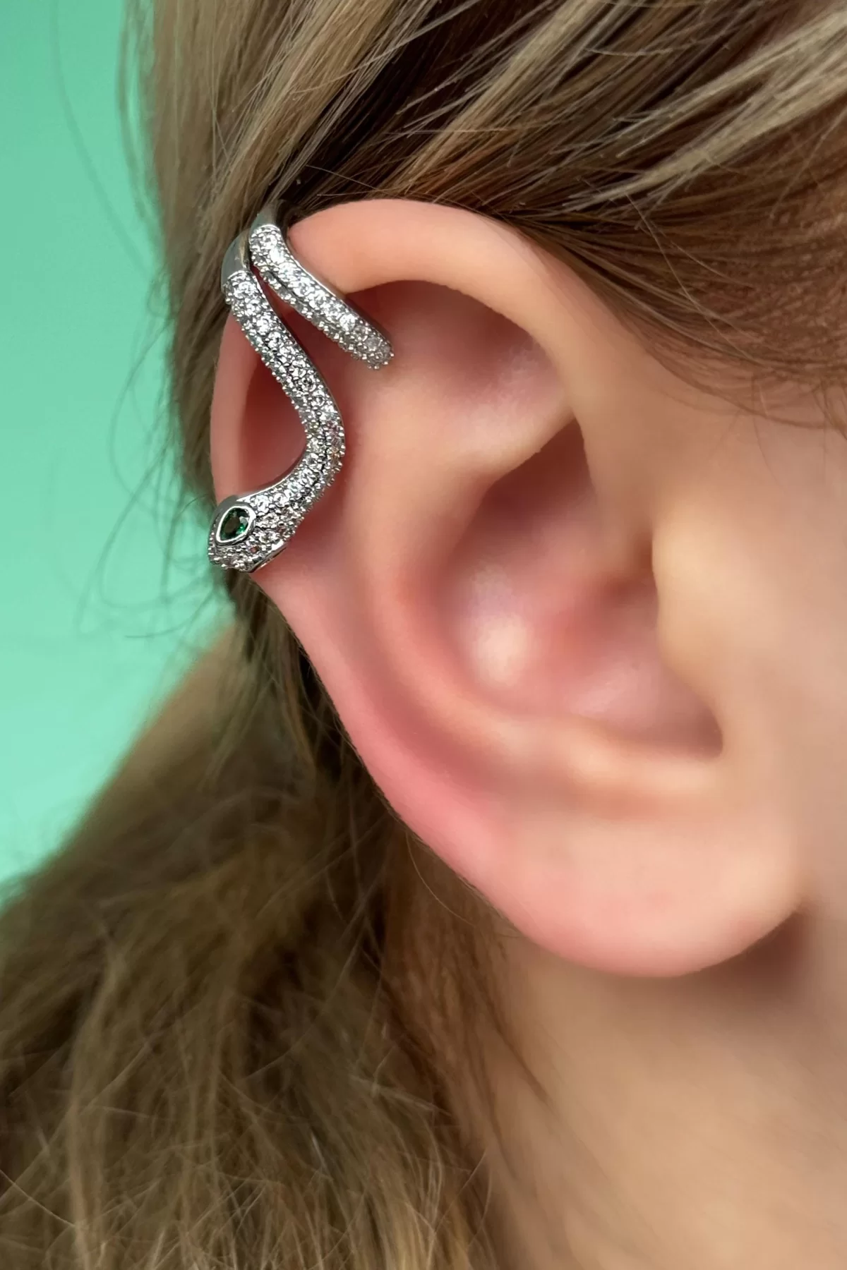 Gümüş Renk Yılan Figürlü Taş Detaylı Ear Cuff (Tek)