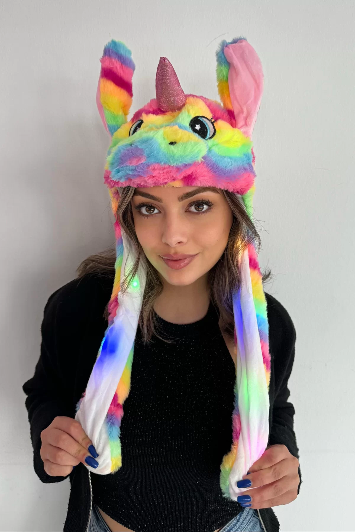 Karışık Renk Unicorn Figürlü Işıklı Kulakları Oynayan Peluş Şapka