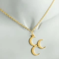 3 Hilal Uçlu Kolye
