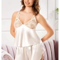 3107 Miss Laris Gecelik