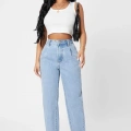 Kadın Beyaz Kare Yaka Crop Top Bluz