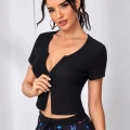 Kadın Siyah Çift Fermuarlı Modern Yarım Kol Crop Top Bluz