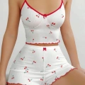Kadın Vişne Motifli Dantel Askılı Şortlu Rahat Pijama Takımı