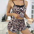 Leopar Desenli Şortlu Gecelik Pijama Üstü