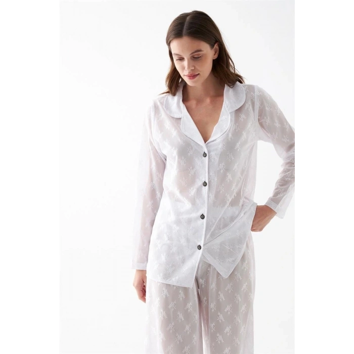 Kadın Beyaz Şeffaf Jakar Düğmeli Pijama Takımı