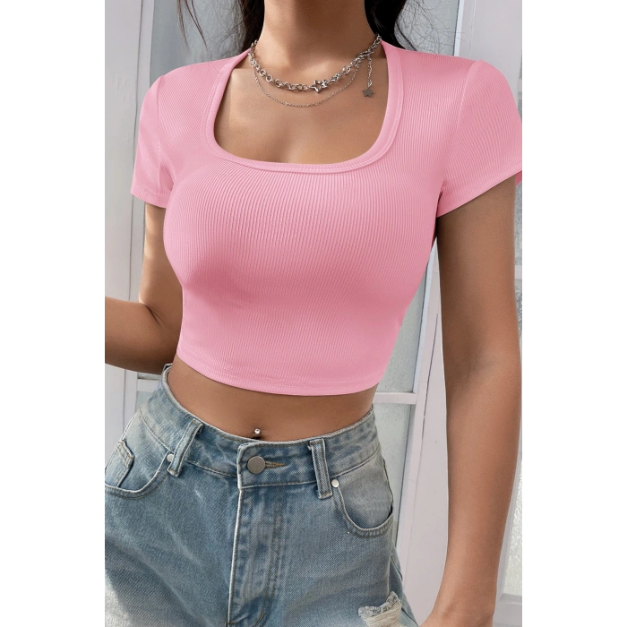 Kadın Pembe Yarım Kol Düz Yaka Crop Top Bluz