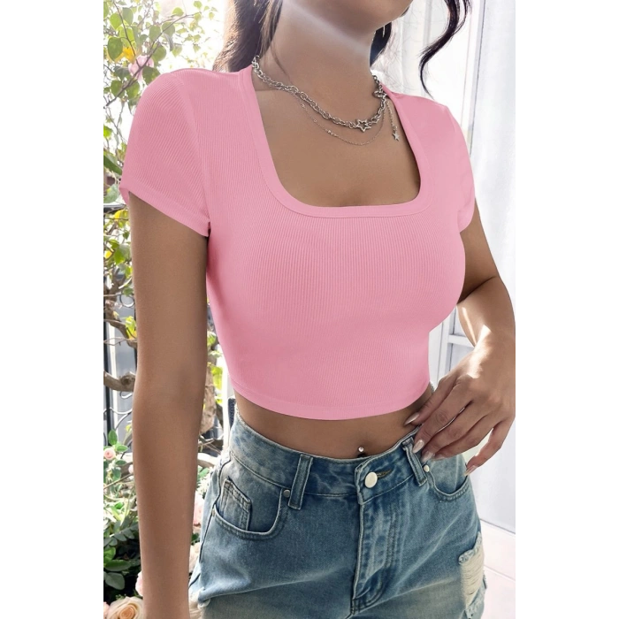 Kadın Pembe Yarım Kol Düz Yaka Crop Top Bluz