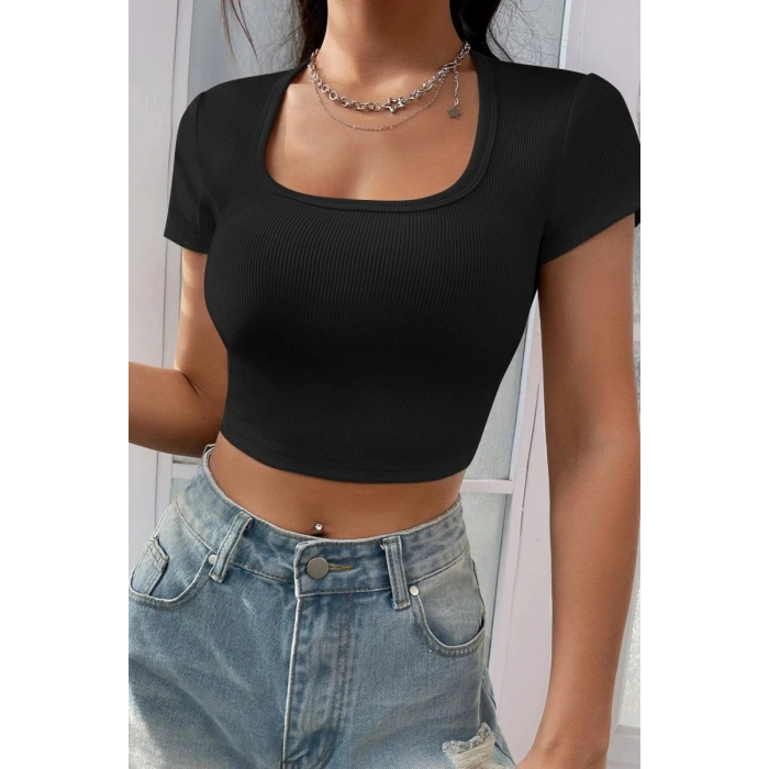 Kadın Siyah Yarım Kol Düz Yaka Crop Top Bluz