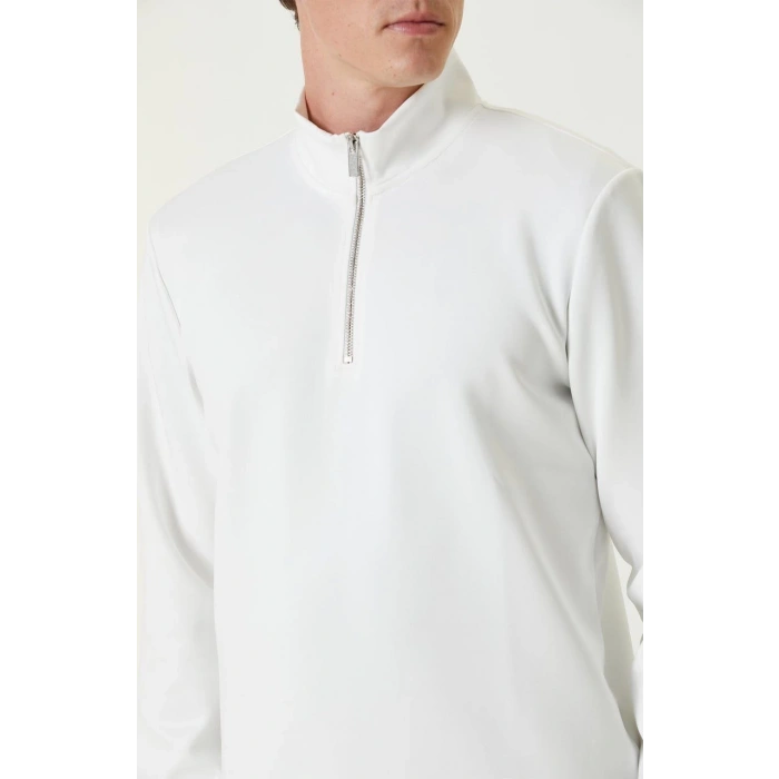 Uzun Kol Yarım Farmuarlı Yakalı Basic SweatShirt - Beyaz