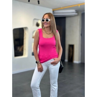 Kadın Kare Yaka Kalın Askılı Beyaz Triko Bluz