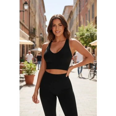 Kadın Siyah Modern Fit Derin Göğüs Dekolteli Şık Crop Top Bluz