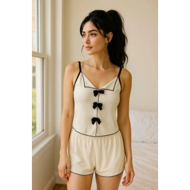 Siyah Kurdelalı Fitilli Askılı Şortlu Pijama Takımı