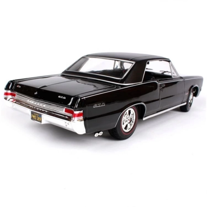 1:18 1965 Pontiac GTO Hurst Edition