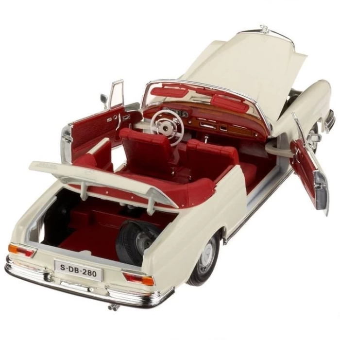 1:18 1967 Mercedes Benz 280 SE