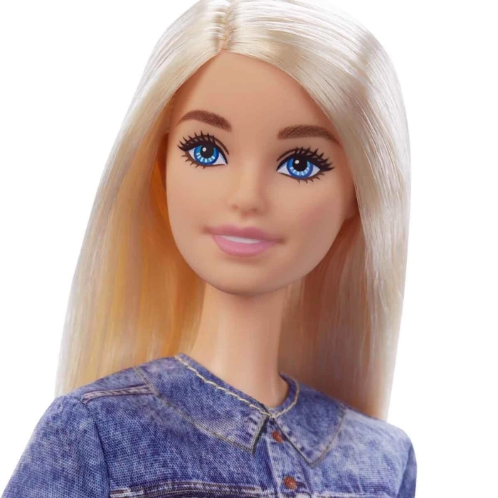 Barbie Büyük Şehir Büyük Hayaller Malibu Bebeği GXT03