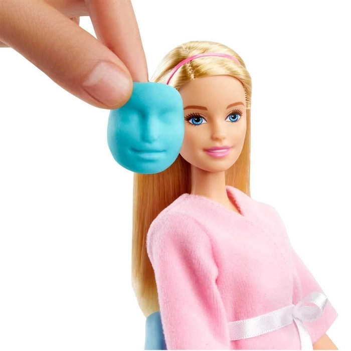 Barbie Yüz Bakımı Yapıyor Oyun Seti GJR84