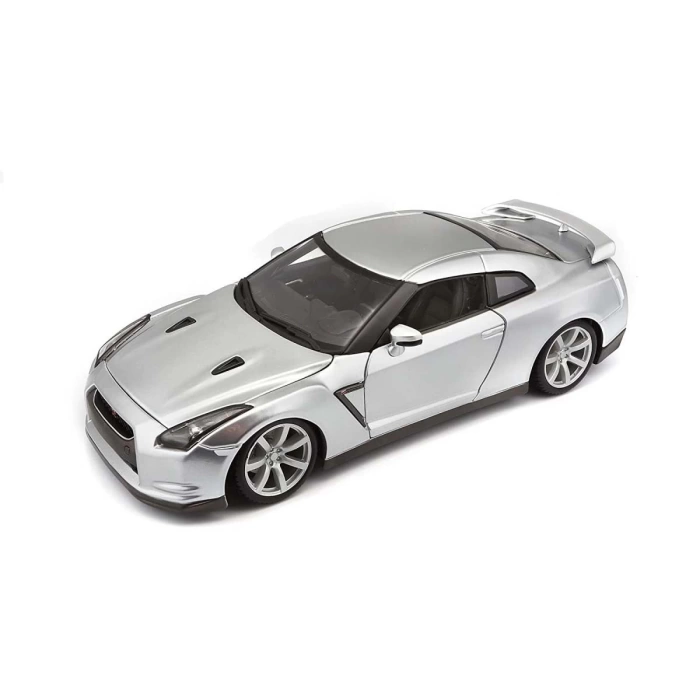 Bburago 1:18 Nissan GT-R R35 2009 Model Araba