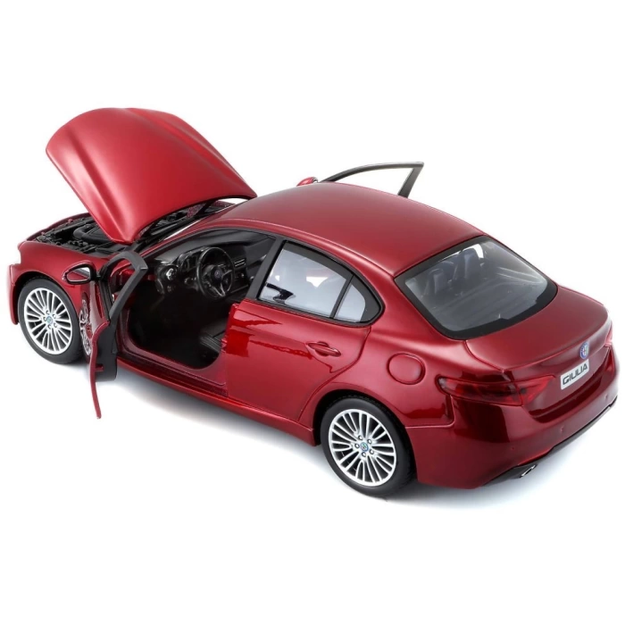 Bburago 1:24 Alfa Romeo GIULIA Model Araba