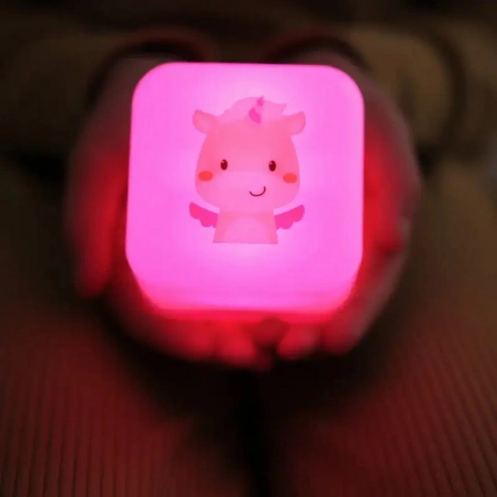 Cloud B Unicorn Şarj Edilebilir Sensörlü Gece Lambası 7x7 cm