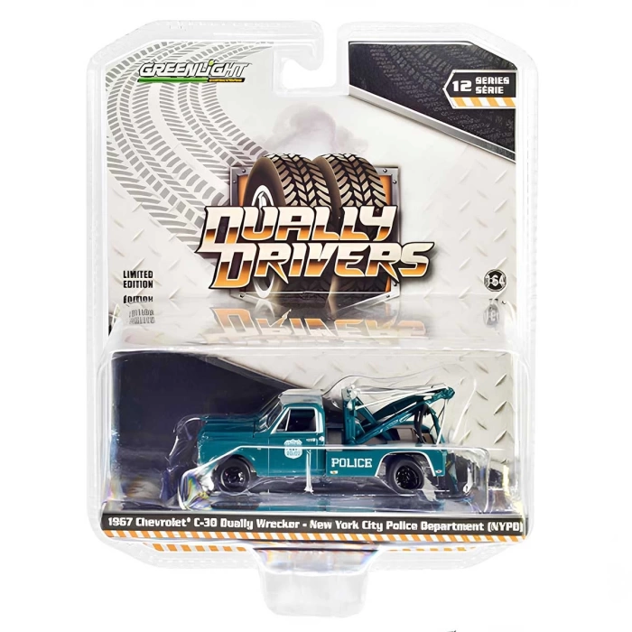 Greenlight 1/64 1967 Chevrolet C-30 Dually Wrecker New York