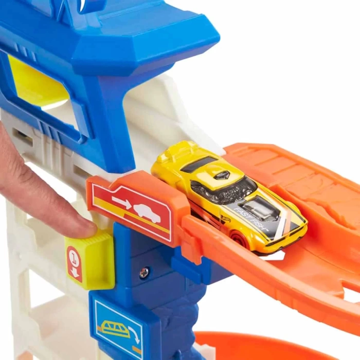 Hot Wheels City Köpek Balığından Kaçış HDP06